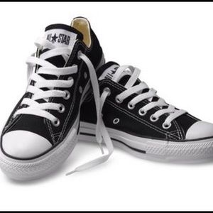 Black Classic Converse